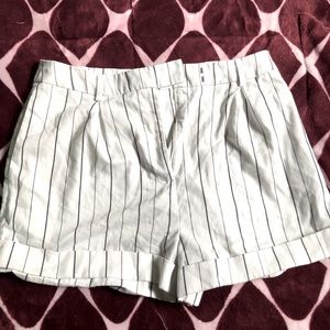 Striped Forever21 shorts, perfect for summer